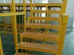Il passaggio pedonale giallo FRP che gratta non la grata della vetroresina di slittamento riveste la dimensione di pannelli di 30*30mm