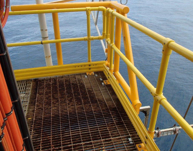 Corrimano a prova d'umidità di anti corrosione FRP utilizzato nelle aree umide della costa