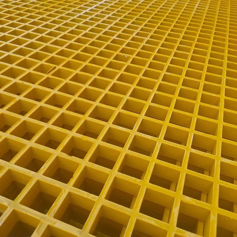 Strada dell'impianto di elettroplataggio Utilizzare 38*38*30mm Griglia in FRP Dimensione e colore personalizzati