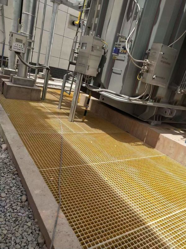Strada dell'impianto di elettroplataggio Utilizzare 38*38*30mm Griglia in FRP Dimensione e colore personalizzati
