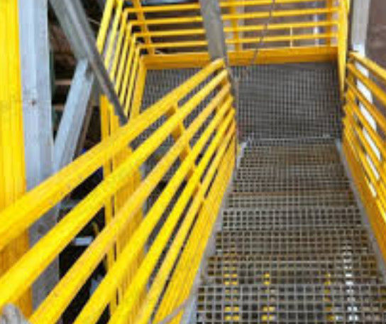 Griglie in FRP verde per uso su piattaforme o passerelle e dimensioni e colori personalizzati